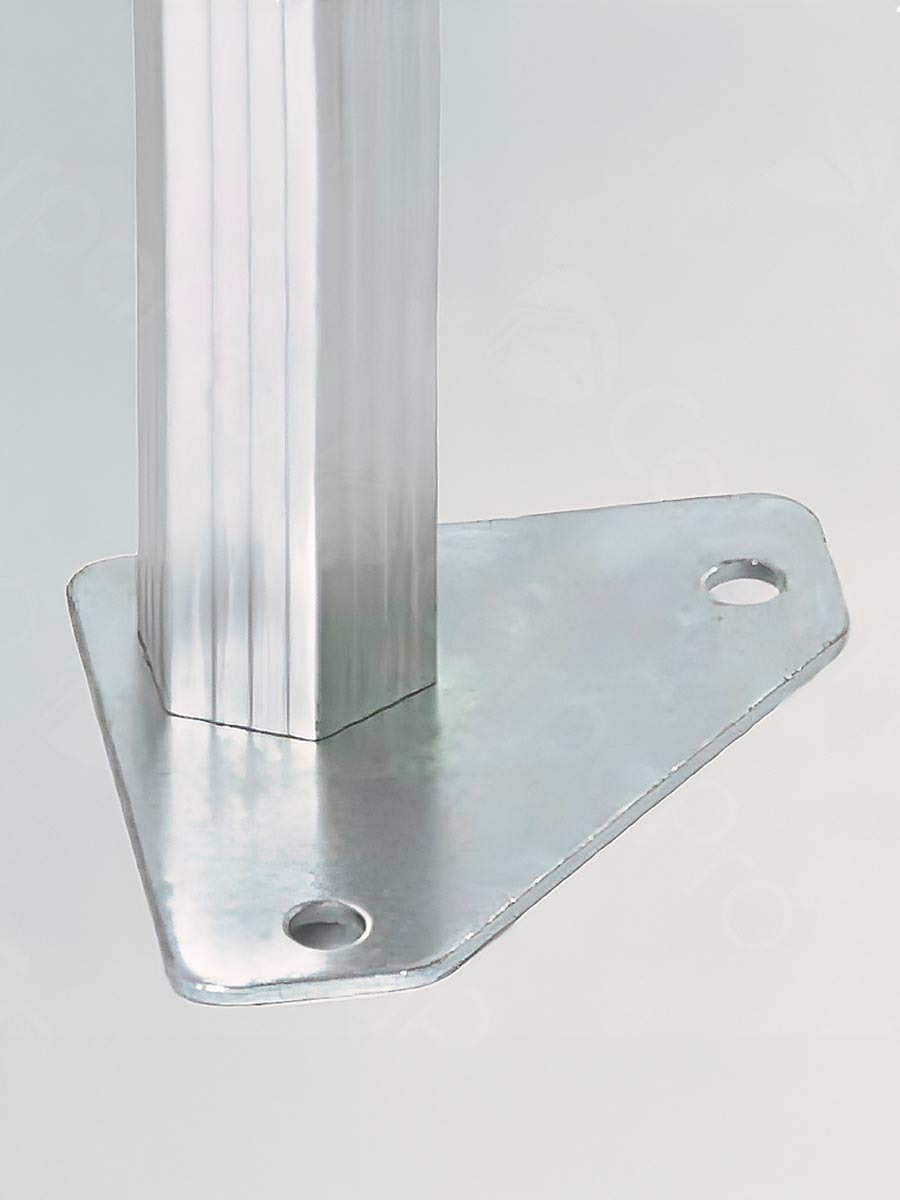 Placa base de acero con orificios para anclaje